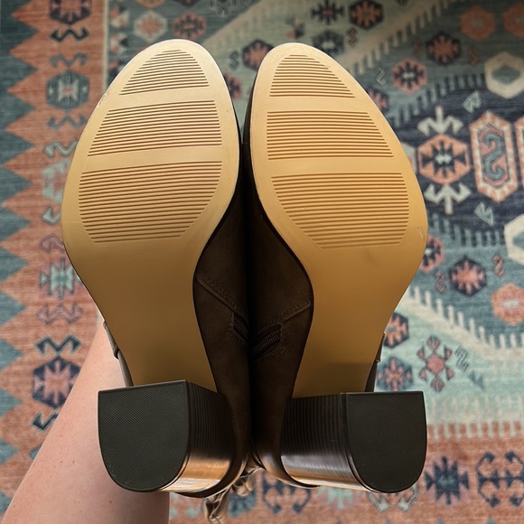 JustFab Ariel Boots - Picture 3 of 4